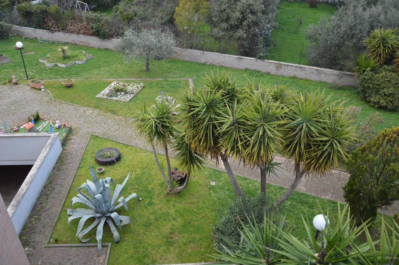 Domus Achille Fosco Hotel Ciampino Buitenkant foto
